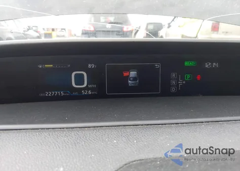 2016 Toyota Prius Three из США, поврежденный, VIN JTDKARFU1G3525369